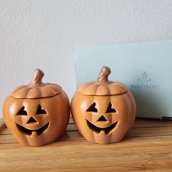 PartyLite P8729 Pumpkin Votive Pair Candle Holders Halloween Jack o Lantern - Picture 1 of 14